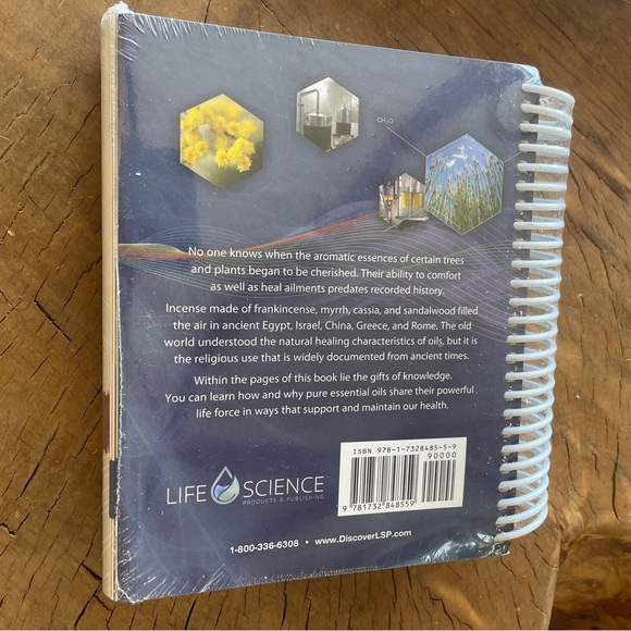 New 8th Edition Essential Oil Pocket Reference - Picture 2 of 2